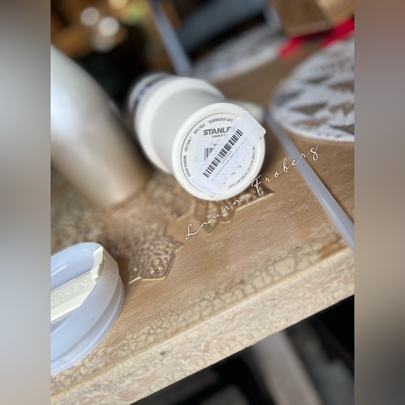 Stanley OG Cream Quencher Tumbler *DAMAGED* - SEE ALL PHOTOS - Picture 4 of 10